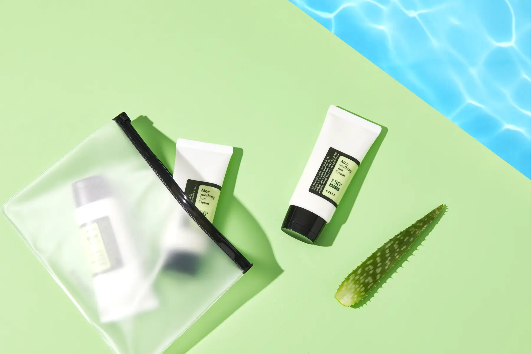 COSRX Aloe Soothing Sun Cream SPF50+ PA+++ 50 ml sisältää rauhoittava aloe veraa