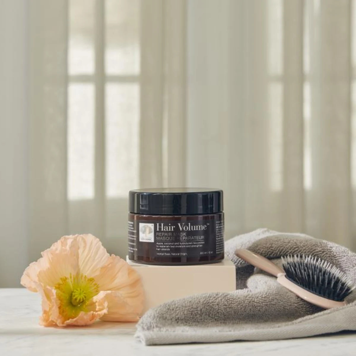 Hair Volume Repair Mask kosteuttava hiusnaamio kuiville hiuksille