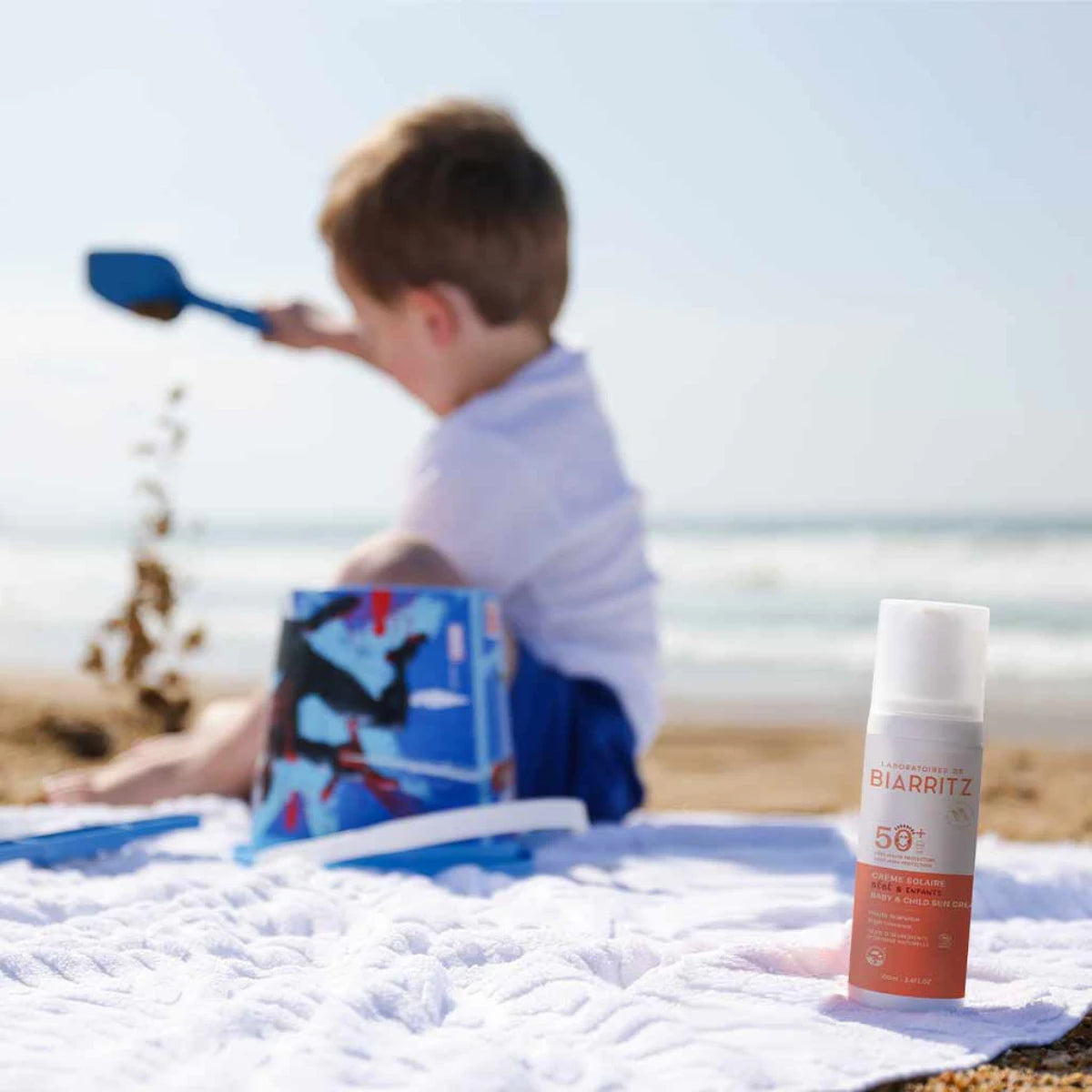 Laboratoires de Biarritz Baby & Child Aurinkovoide SPF50+ 100 ml – erittäin vedenkestävä aurinkosuojavoide lapsen iholle