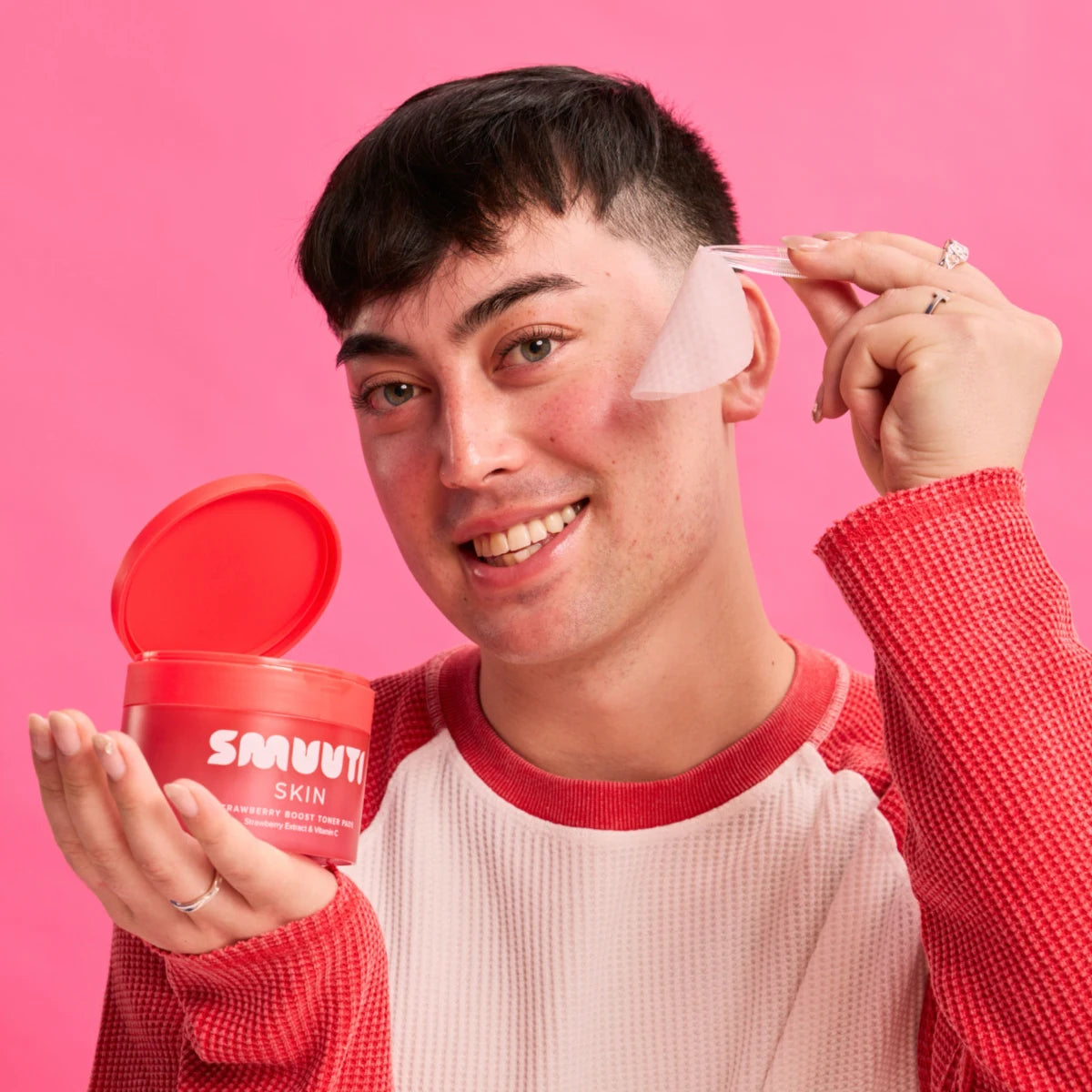 SMUUTI Skin Strawberry Boost Toner Pads – mukana pinsetit